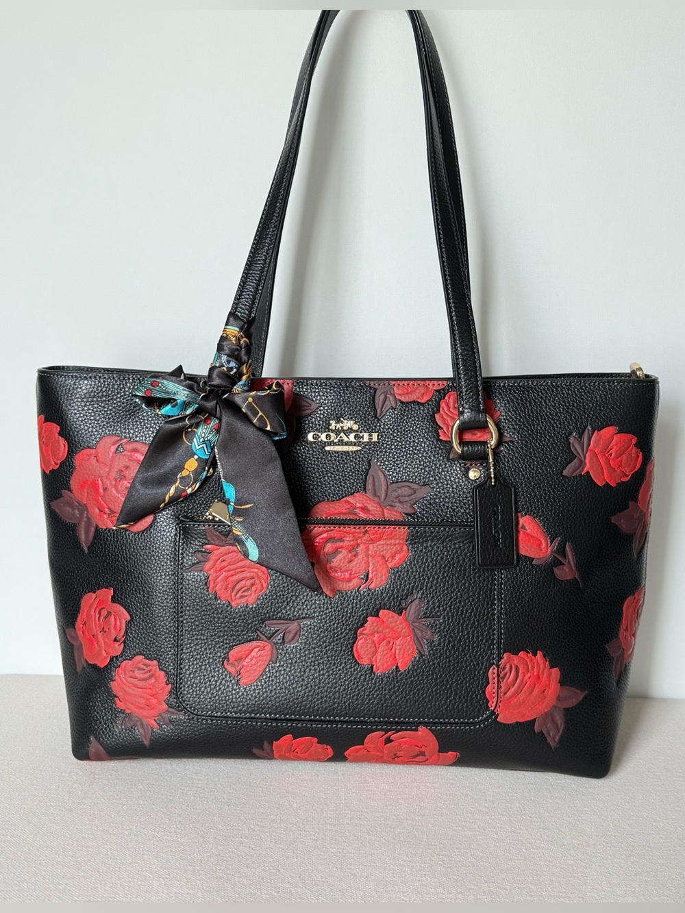 NWT Coach Black/Gold Station Tote Red Flower multiple pockets CCE23 - Picture 2 of 14